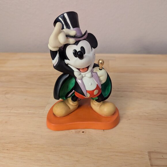 WDCC Disney Magician Mickey "On with the Show!" Figurine New in Box and COA - Picture 1 of 11